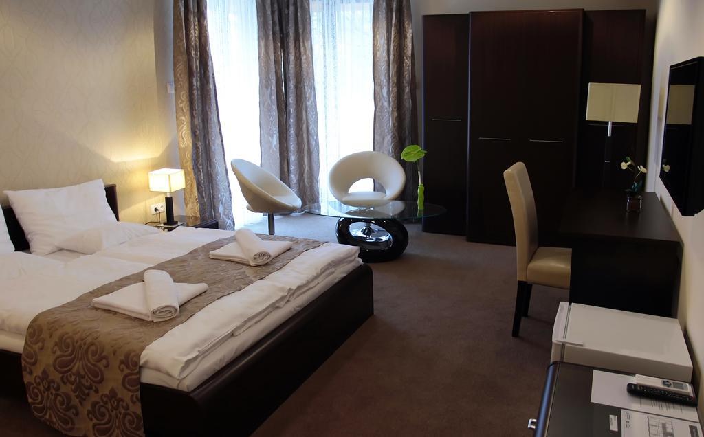 Hotel Brill Orosháza Pokoj fotografie